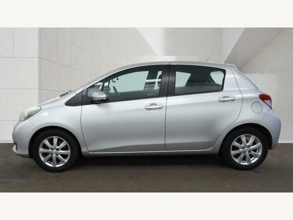 Toyota Yaris 1.33 Dual Vvt-i Tr Multidrive S Euro 5 Silver #6
