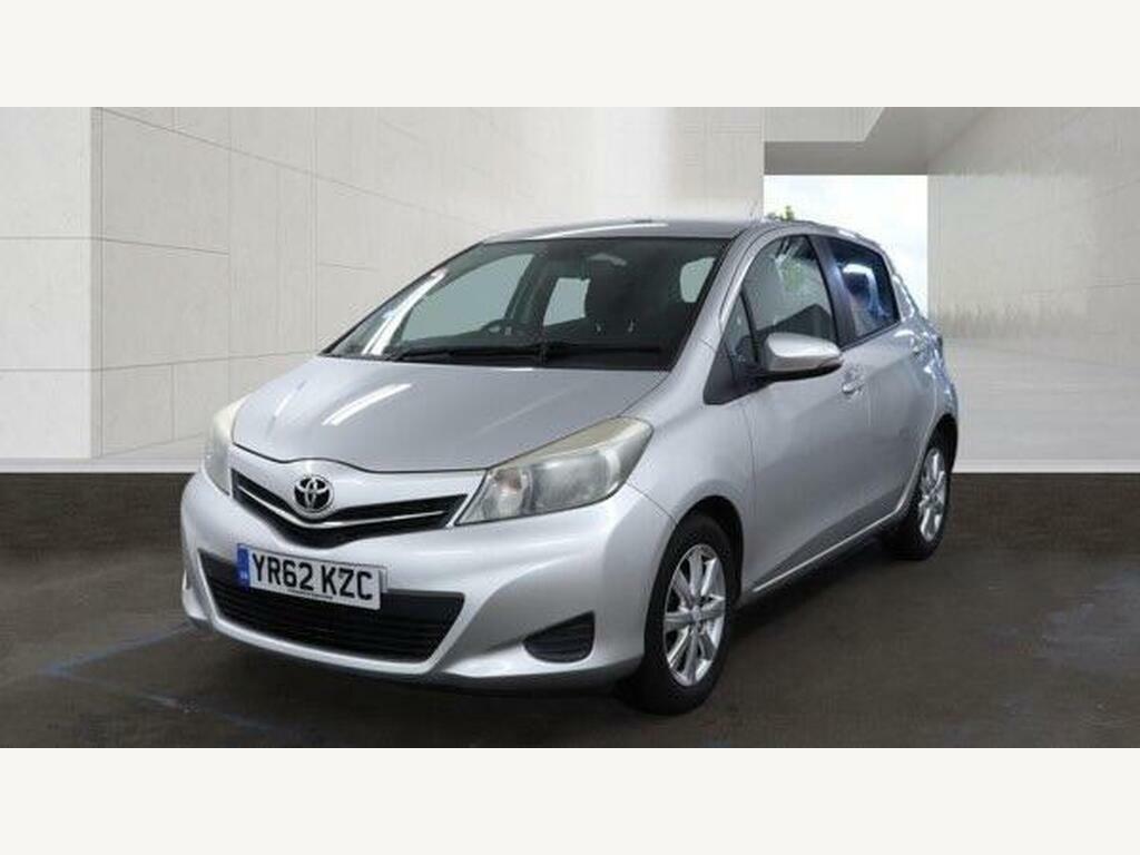 Toyota Yaris 1.33 Dual Vvt-i Tr Multidrive S Euro 5 Silver #2