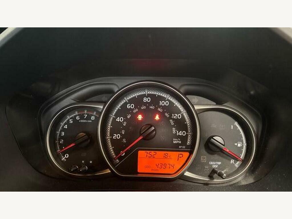 Toyota Yaris Hatchback Grey #12
