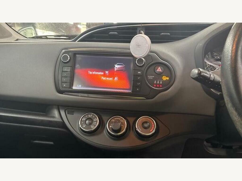 Toyota Yaris Hatchback Grey #13