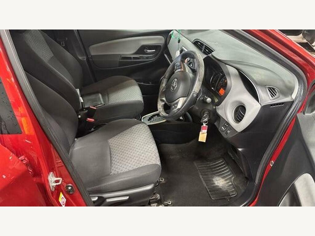 Toyota Yaris Hatchback Grey #11