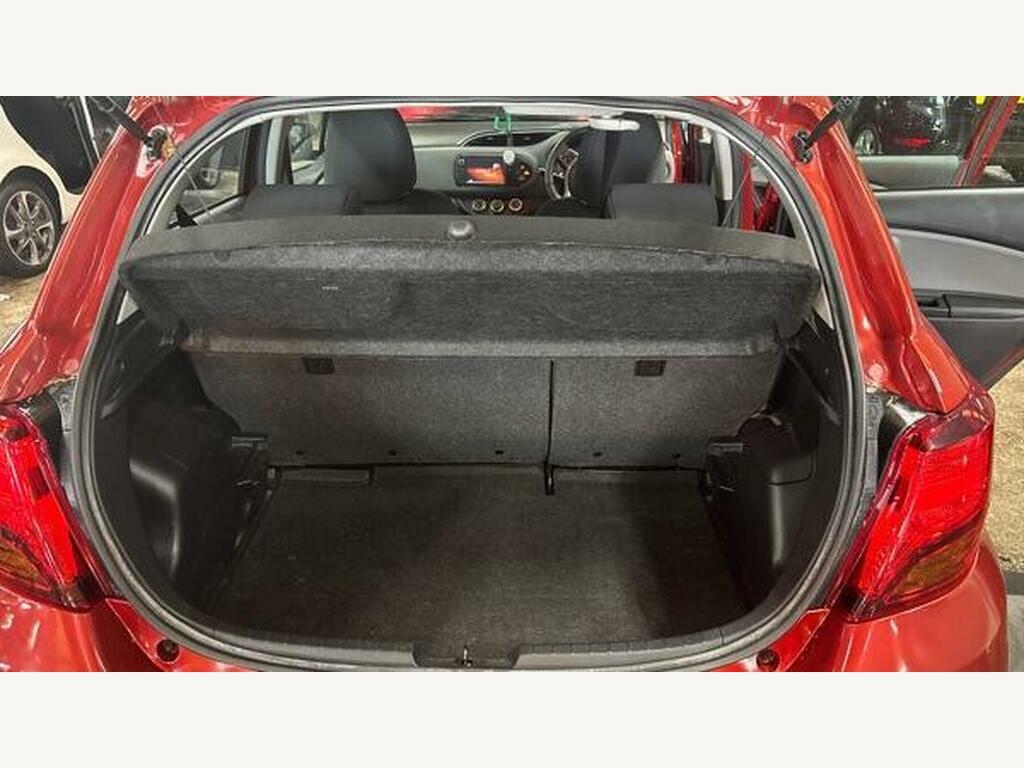 Toyota Yaris Hatchback Grey #9