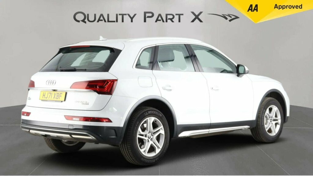 Audi Q5 Suv HJ71XBF White #5