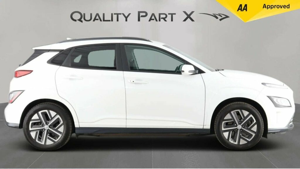 Hyundai Kona Suv PK23NBF White #4