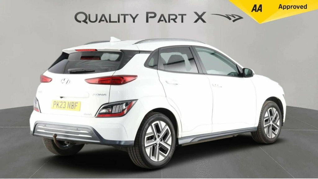Hyundai Kona Suv PK23NBF White #5