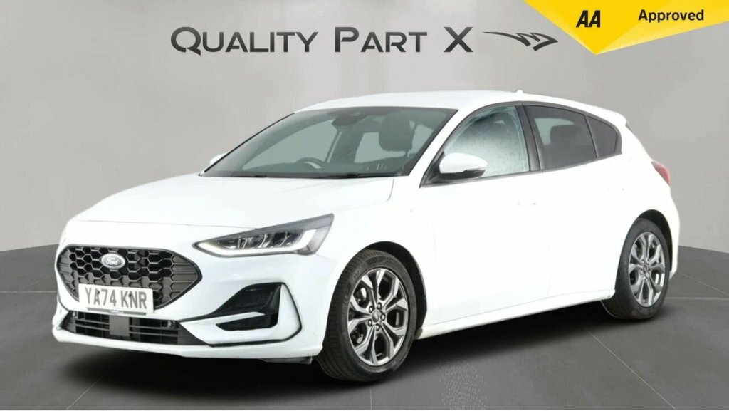 Ford Focus Hatchback YA74KNR White #3