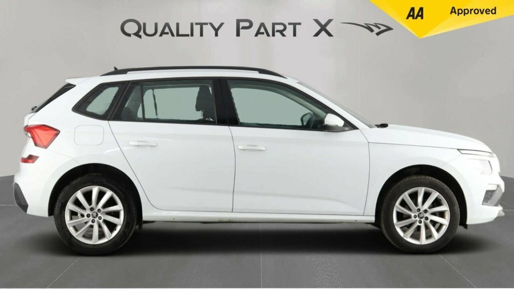 Skoda Kamiq Suv CF25YXN White #4