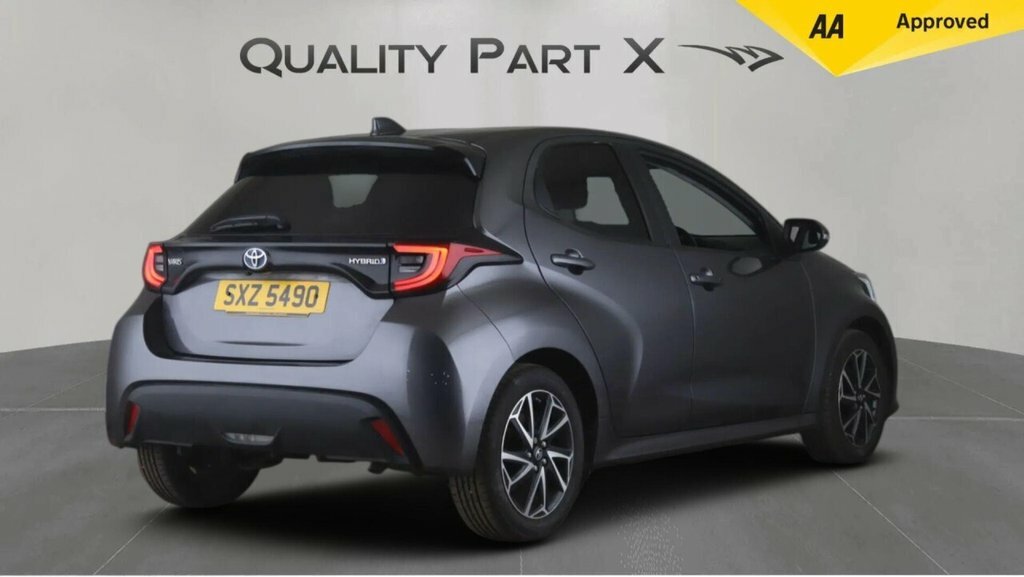 Toyota Yaris Hatchback SXZ5490 Grey #6