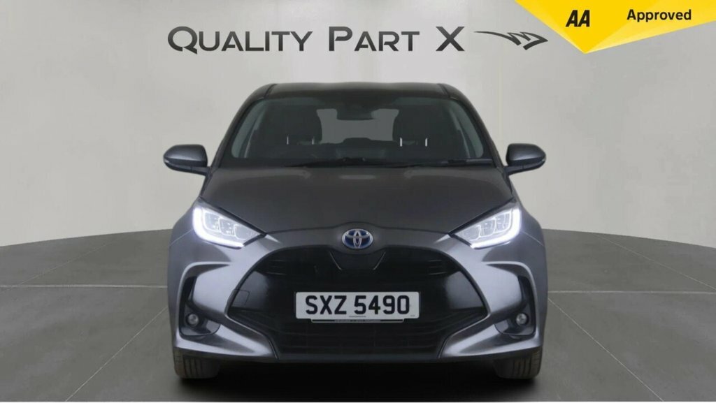 Toyota Yaris Hatchback SXZ5490 Grey #2