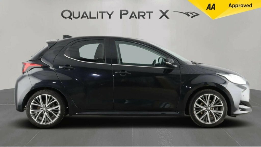 Toyota Yaris Hatchback BT23DZR Black #4