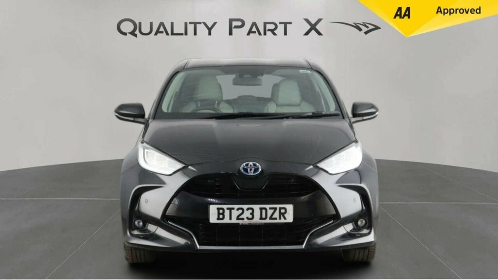 Toyota Yaris Hatchback BT23DZR Black #2