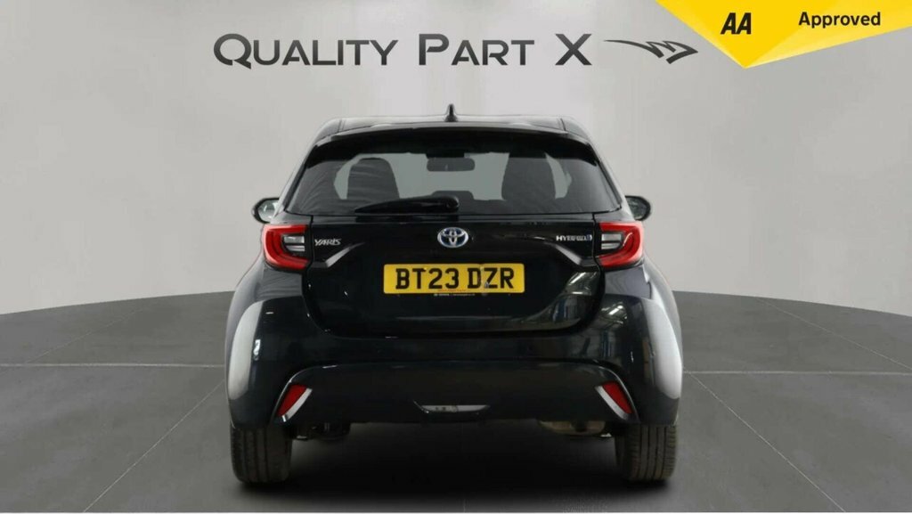 Toyota Yaris Hatchback BT23DZR Black #6