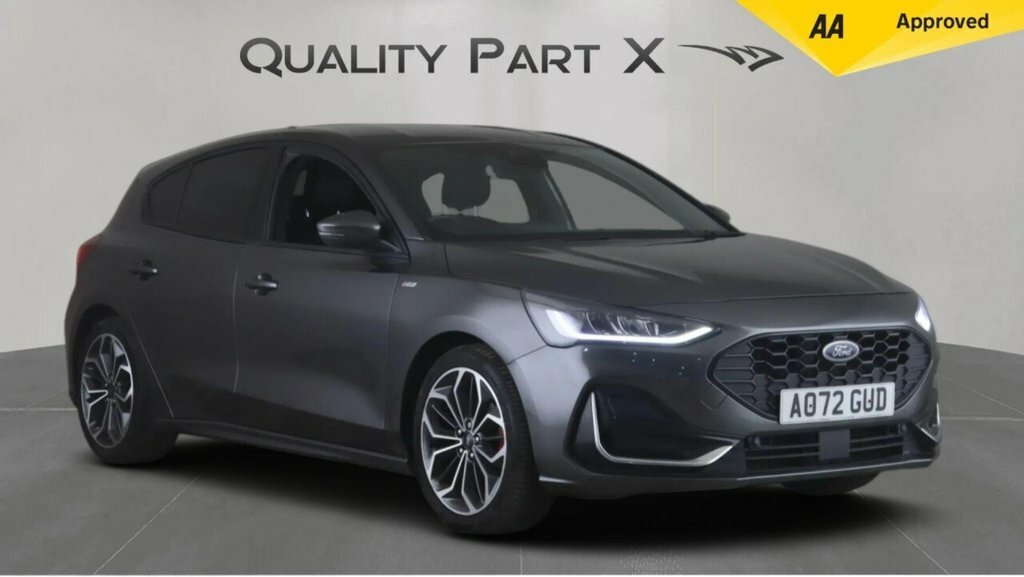 Ford Focus Hatchback AO72GUD Grey