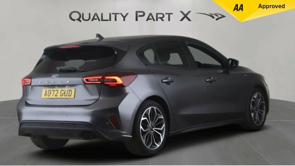 Ford Focus Hatchback AO72GUD Grey #6