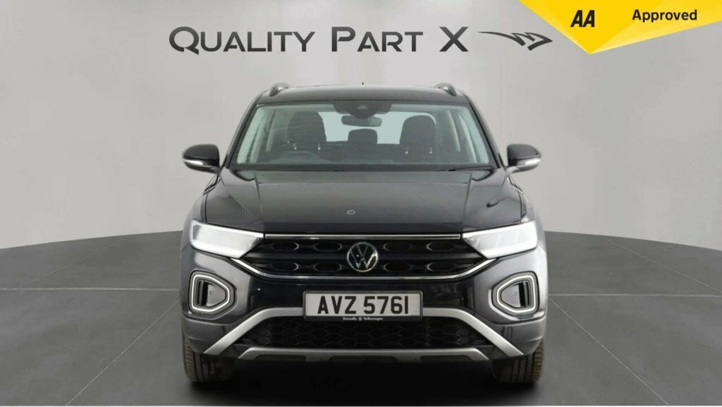 Volkswagen T-Roc Suv AVZ5761 Black #2