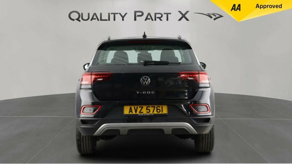 Volkswagen T-Roc Suv AVZ5761 Black #6