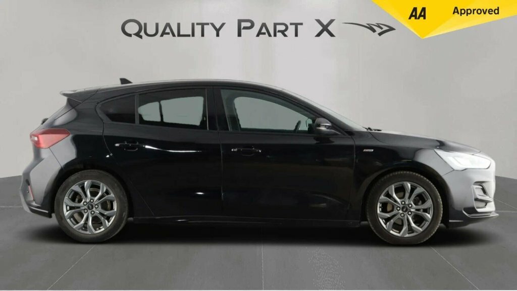 Ford Focus Hatchback DE23JZT Black #4