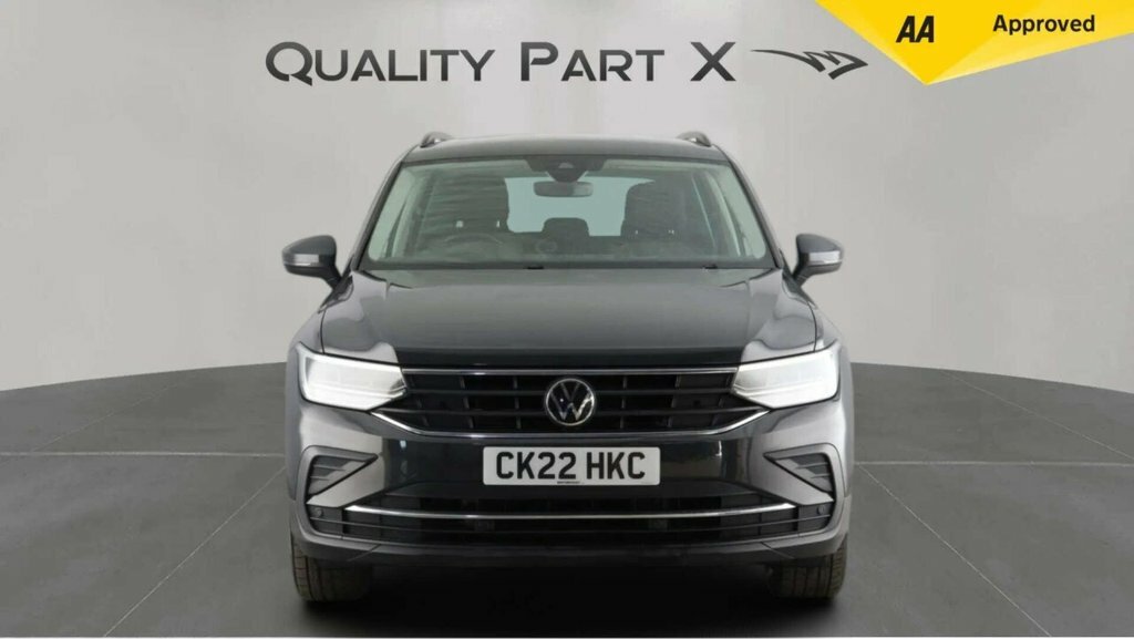Volkswagen Tiguan Suv CK22HKC Grey #2