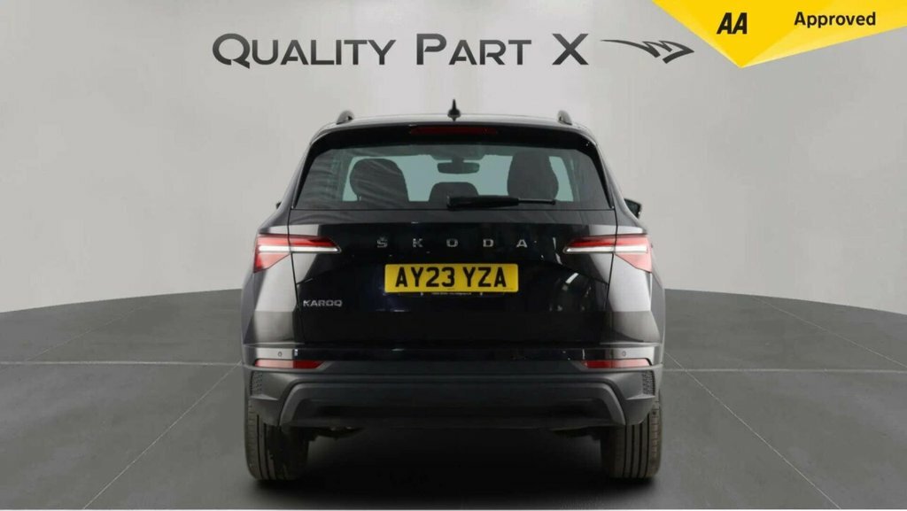 Skoda Karoq Suv AY23YZA Black #6