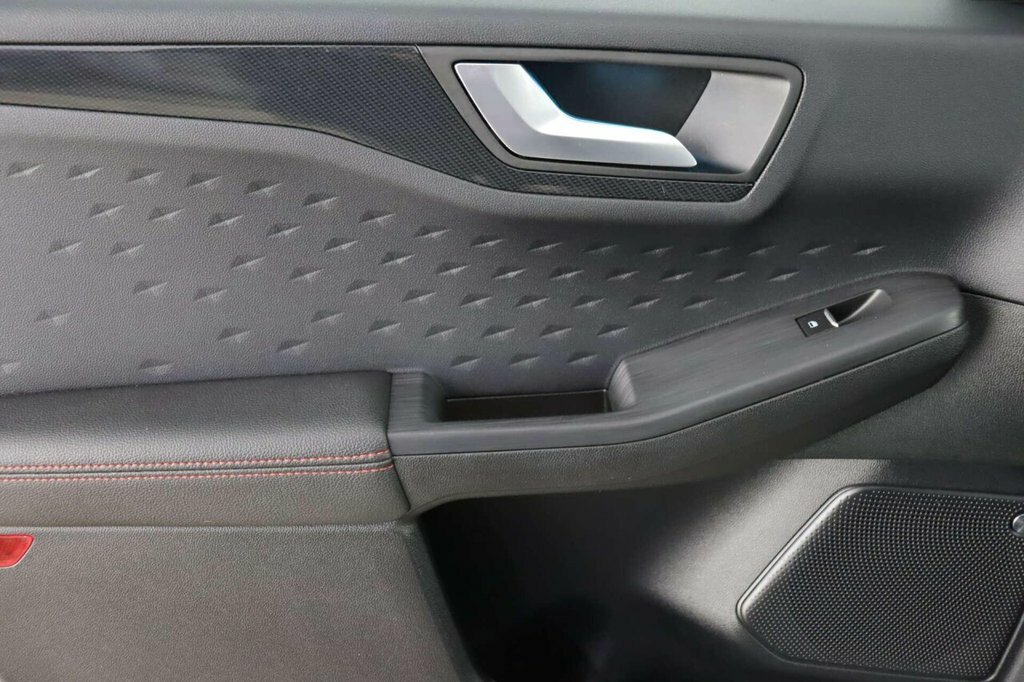 Ford Kuga 2.5 Fhev Vignale Cvt Red #25