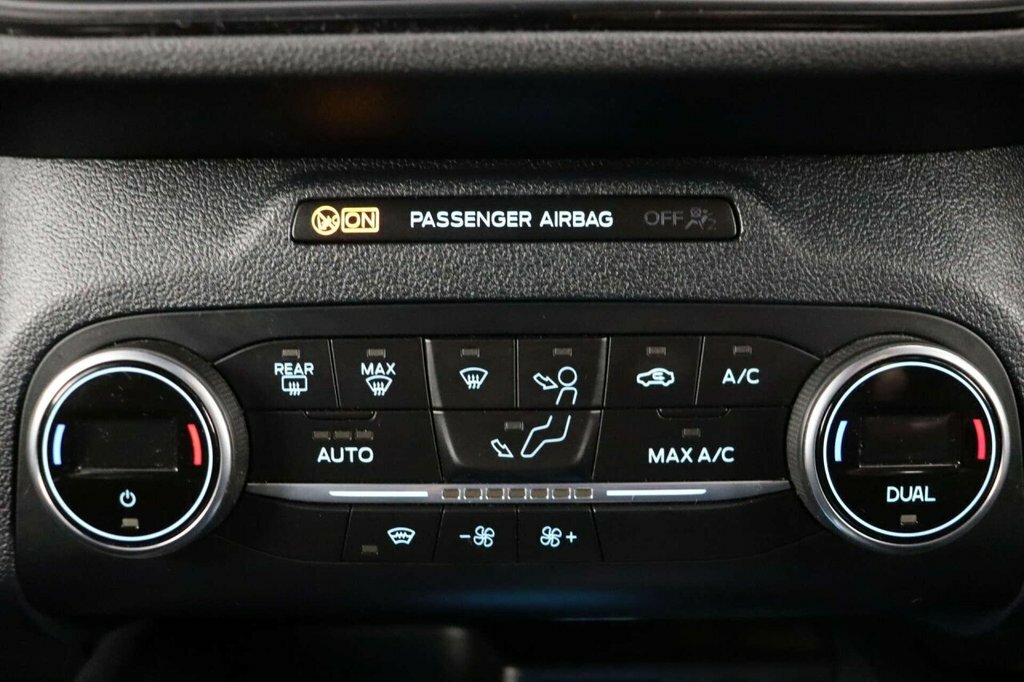 Ford Kuga 2.5 Fhev Vignale Cvt Red #23