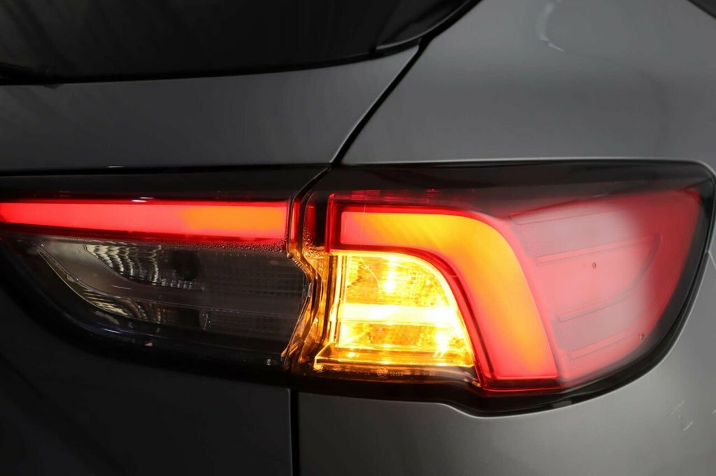 Ford Kuga 2.5 Fhev Vignale Cvt Red #27