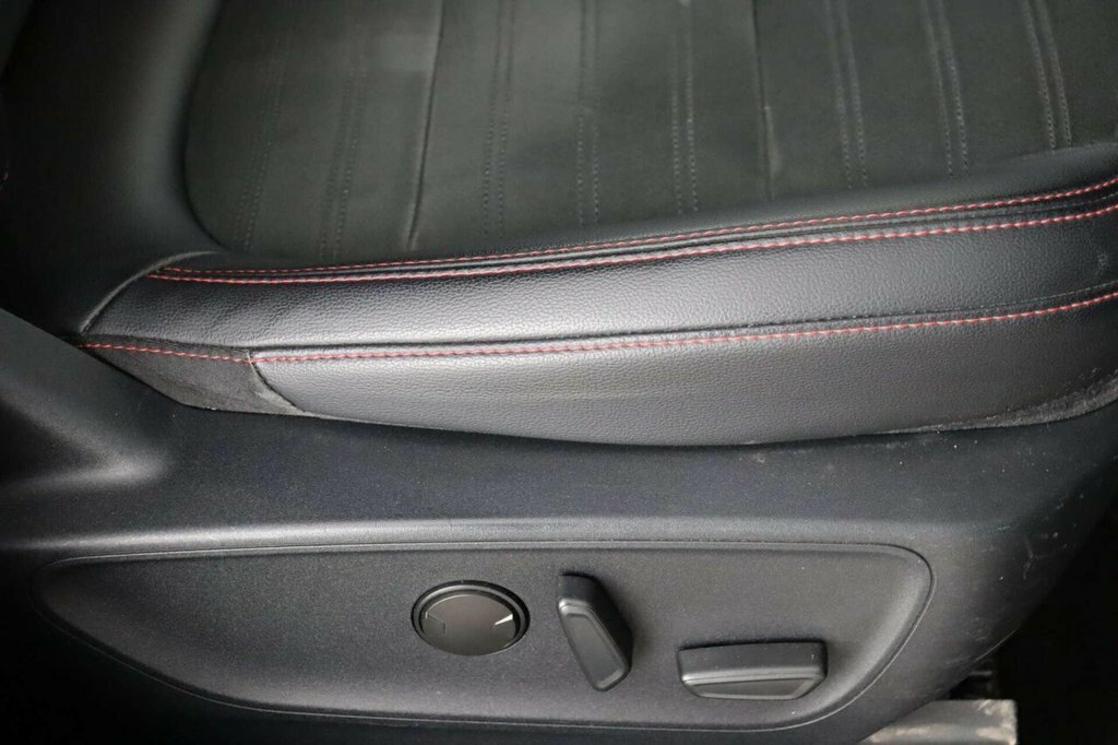 Ford Kuga 2.5 Fhev Vignale Cvt Red #26