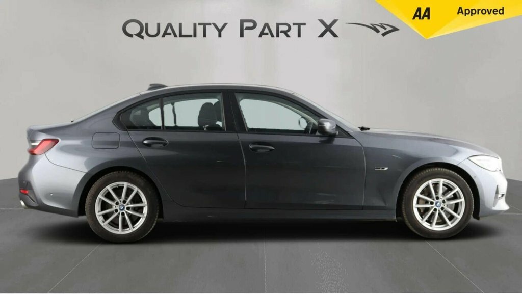 BMW 3 Series Saloon FP22EFM Grey #4
