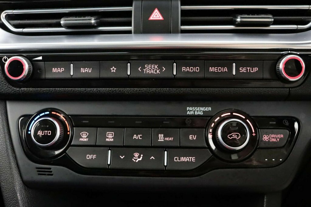 Kia e-Niro Kia Estate 150Kw 4 64Kwh Blue #25