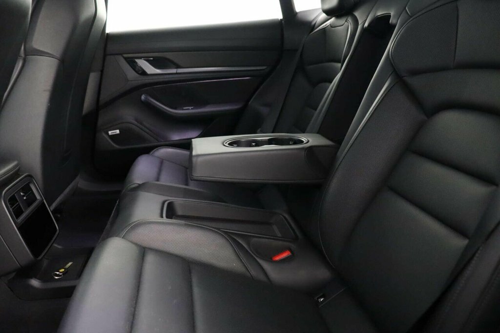Porsche Taycan Turbo 500Kw 93Kwh White #16