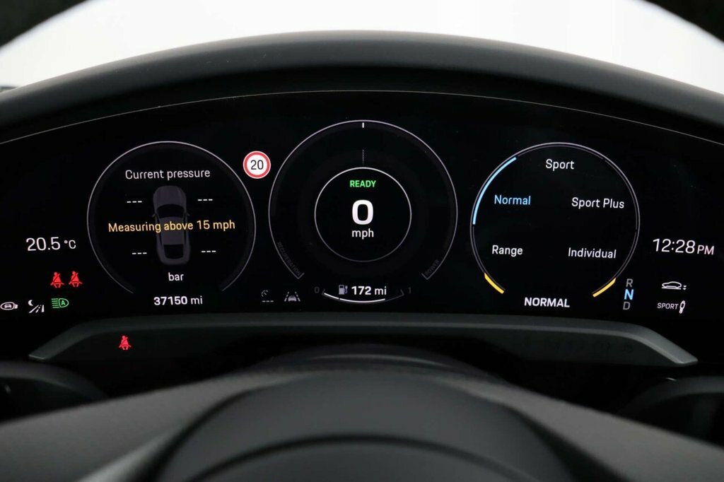 Porsche Taycan Turbo 500Kw 93Kwh White #48