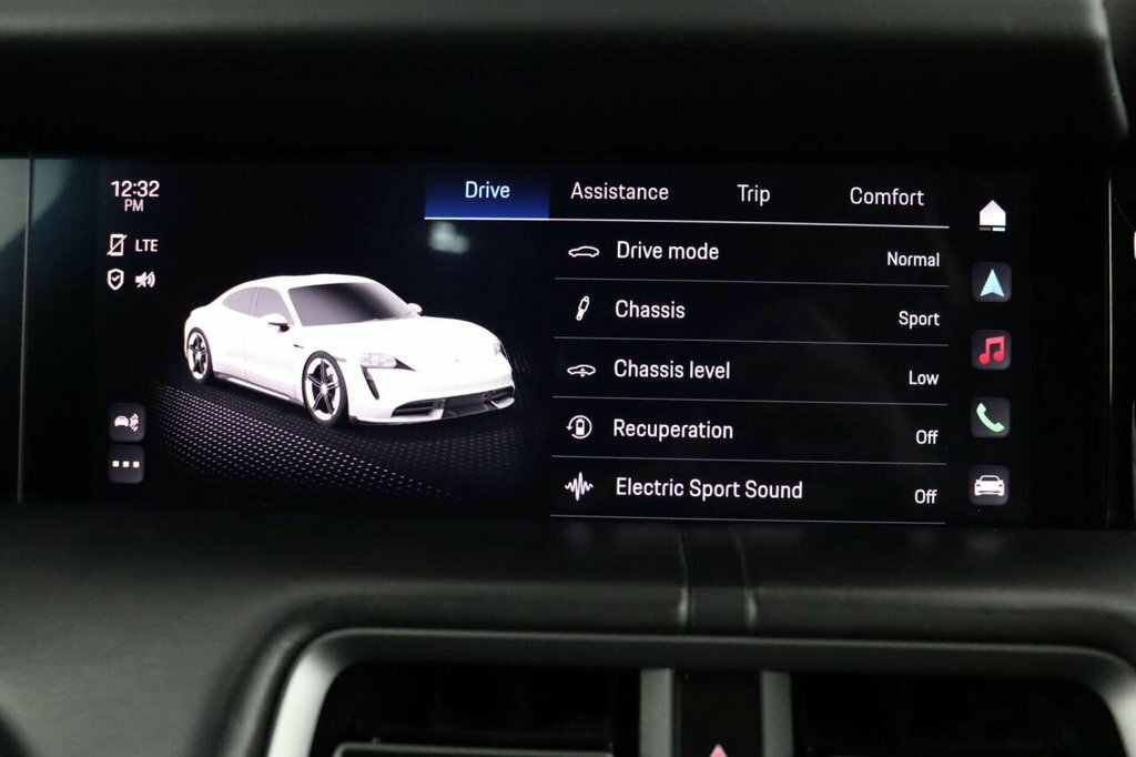 Porsche Taycan Turbo 500Kw 93Kwh White #54