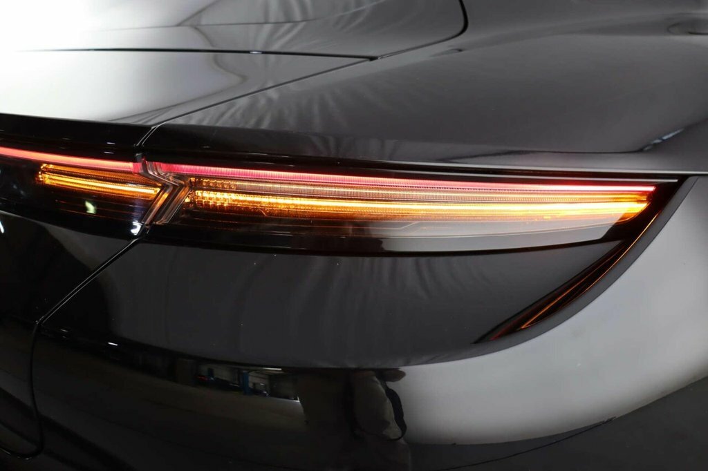 Porsche Taycan Turbo 500Kw 93Kwh White #42