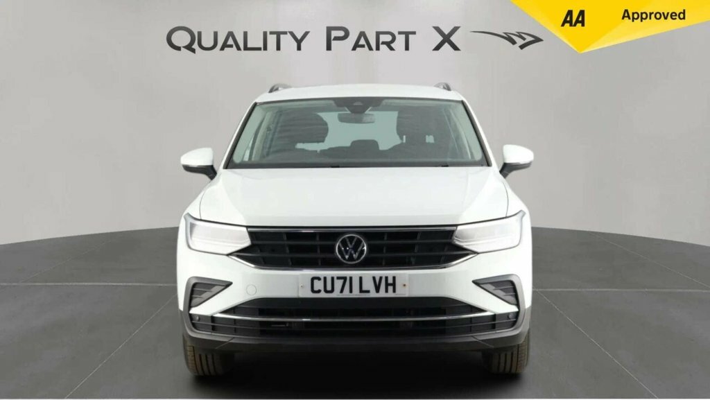 Volkswagen Tiguan Suv CU71LVH White #2