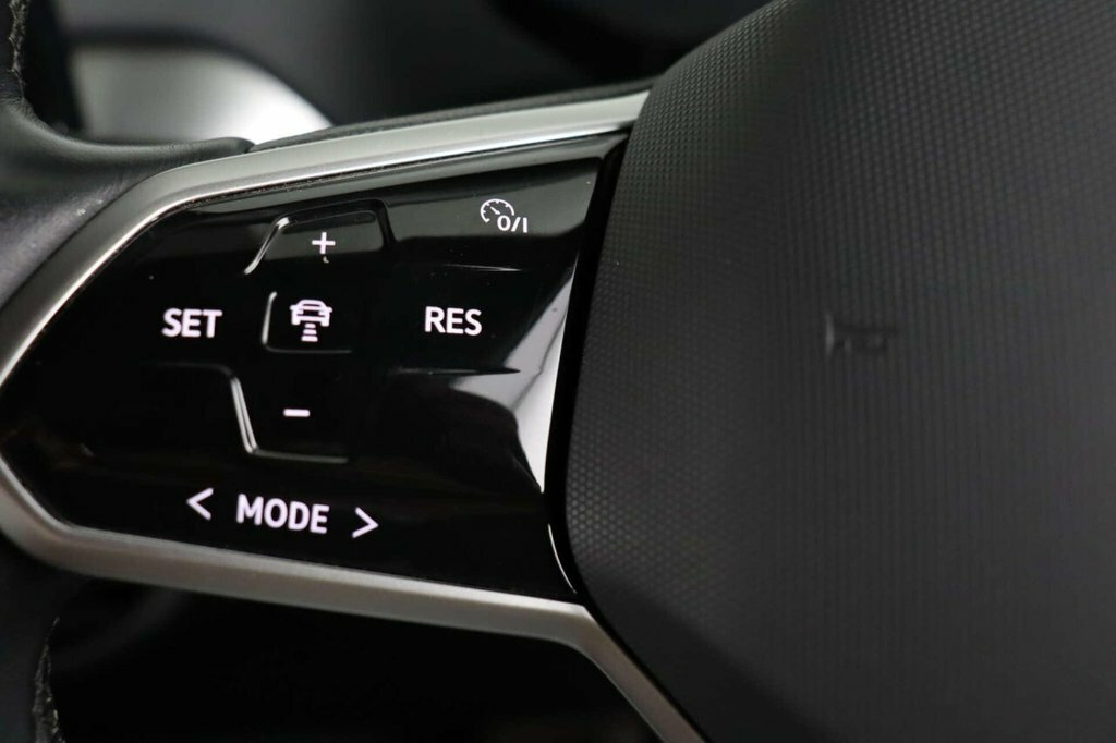 Volkswagen ID.4 Volkswagen 128Kw Style Ed Pro 77Kwh 125K Black #24