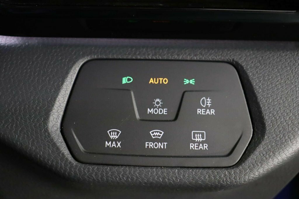 Volkswagen ID.4 Volkswagen 128Kw Style Ed Pro 77Kwh 125K Black #20