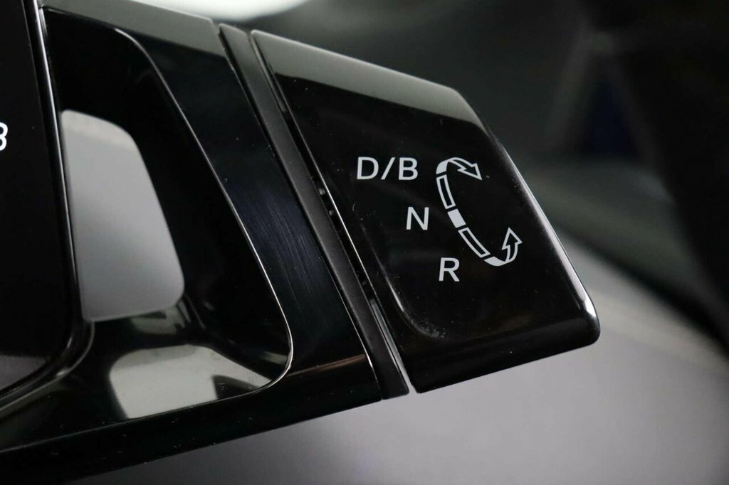 Volkswagen ID.4 Volkswagen 128Kw Style Ed Pro 77Kwh 125K Black #18