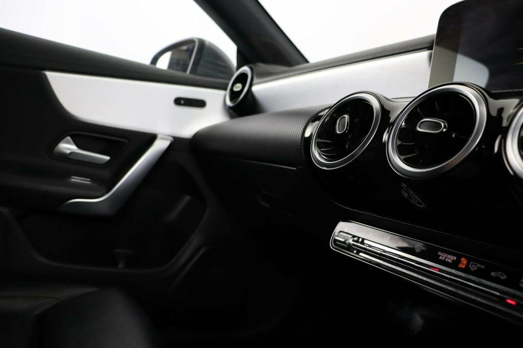 Mercedes-Benz CLA Class 1.3 Cla200 Amg Line Shooting Brake 7G-d Grey #26