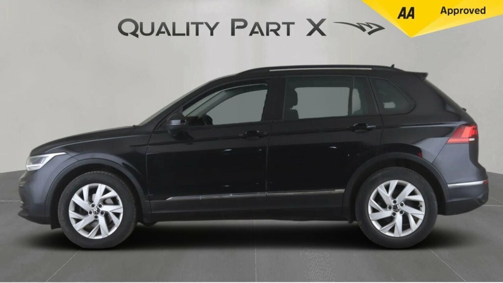 Volkswagen Tiguan Suv PJ21NLN Black #4