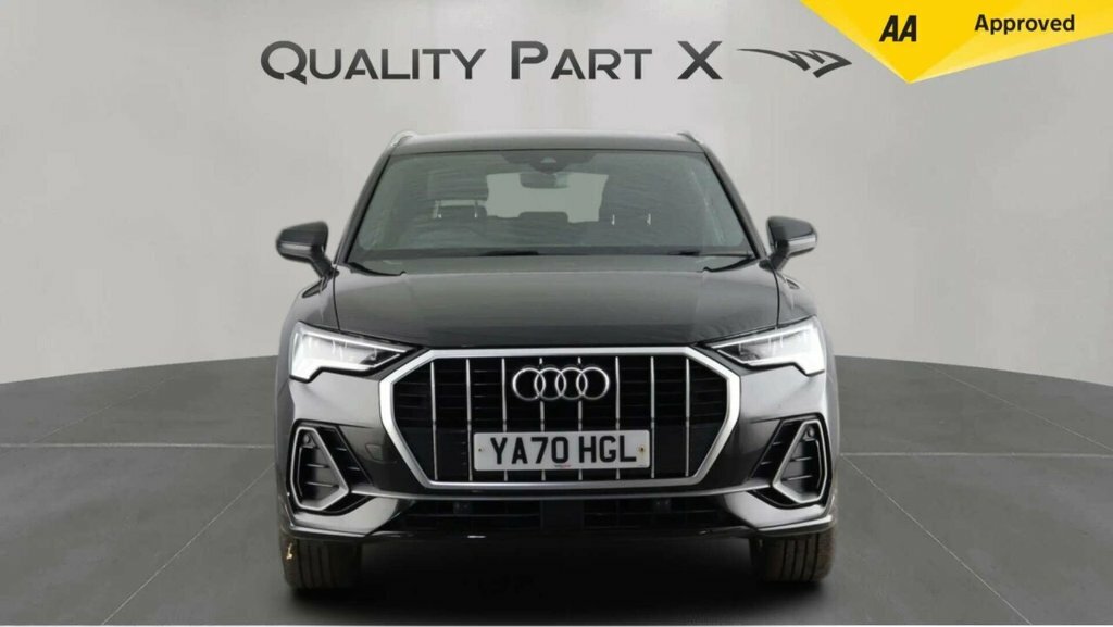 Audi Q3 Suv YA70HGL Black #2