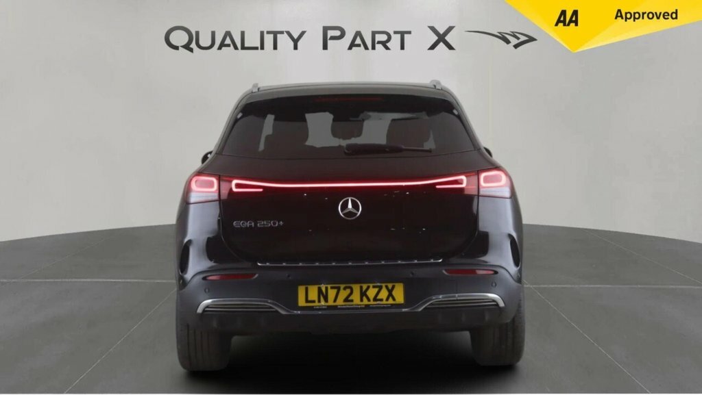 Mercedes-Benz EQA Suv LN72KZX Black #6