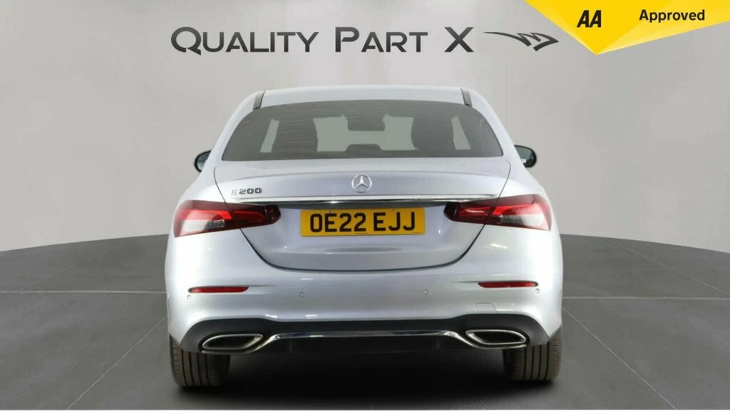Mercedes-Benz E Class Saloon Silver #6