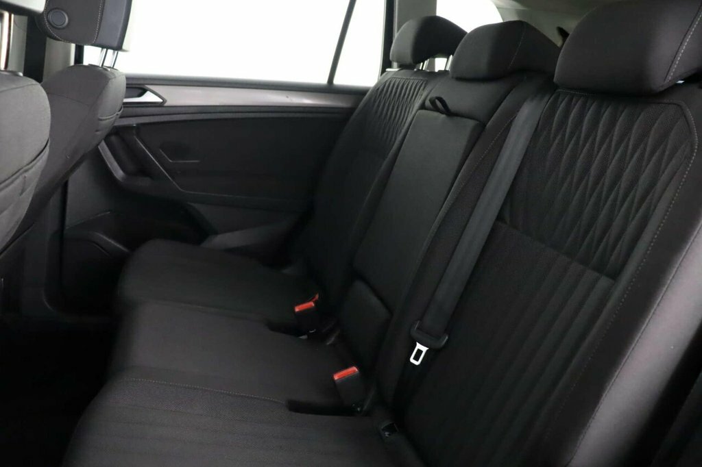 Volkswagen Tiguan Allspace 1.5 Tsi Life 7 Seats Grey #16