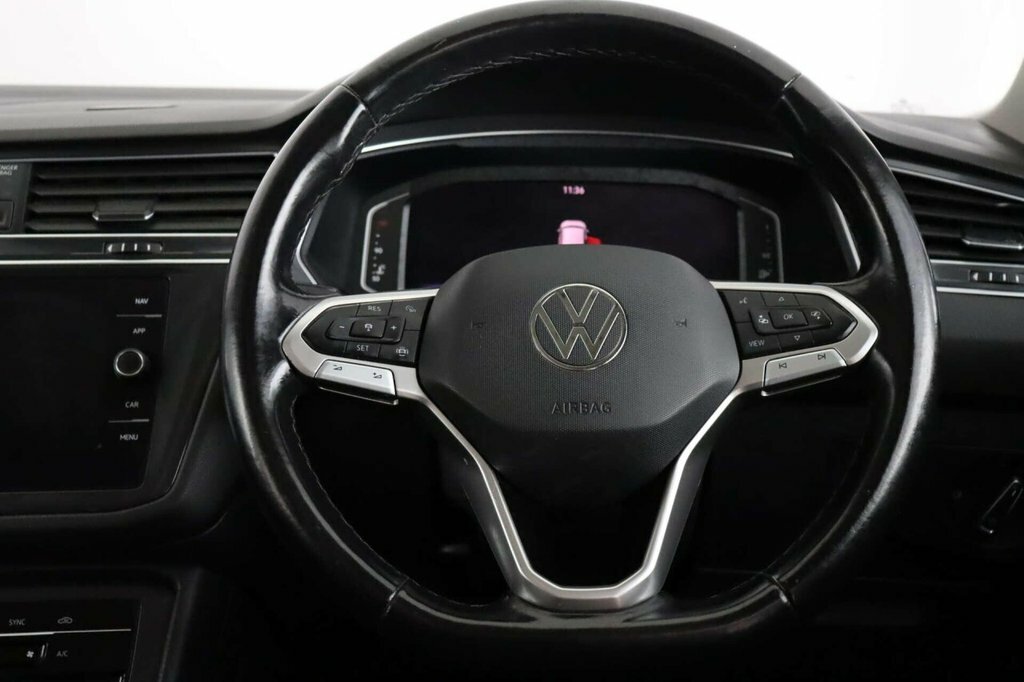 Volkswagen Tiguan Allspace 1.5 Tsi Life 7 Seats Grey #9