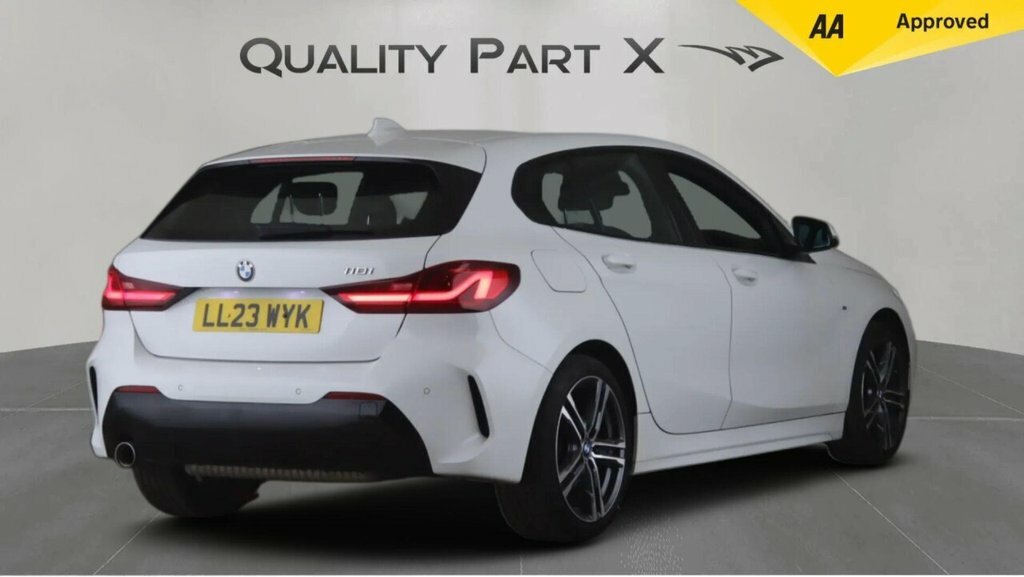 BMW 1 Series Hatchback LL23WYK White #6