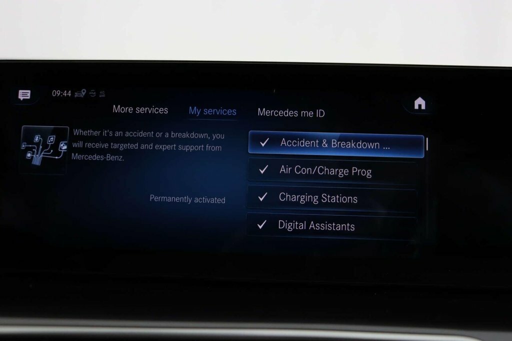 Mercedes-Benz EQC 400 300Kw Amg Line Premium Plus 80Kwh Blue #63
