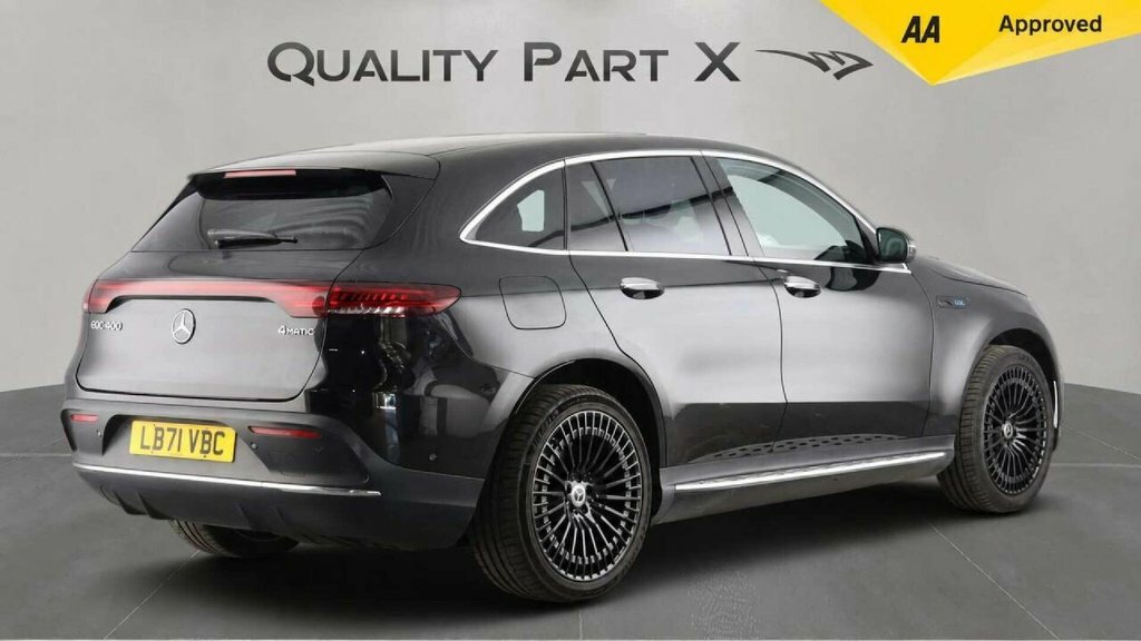 Mercedes-Benz EQC Eqc 400 4Matic Amg Line Premium Plus Black #4