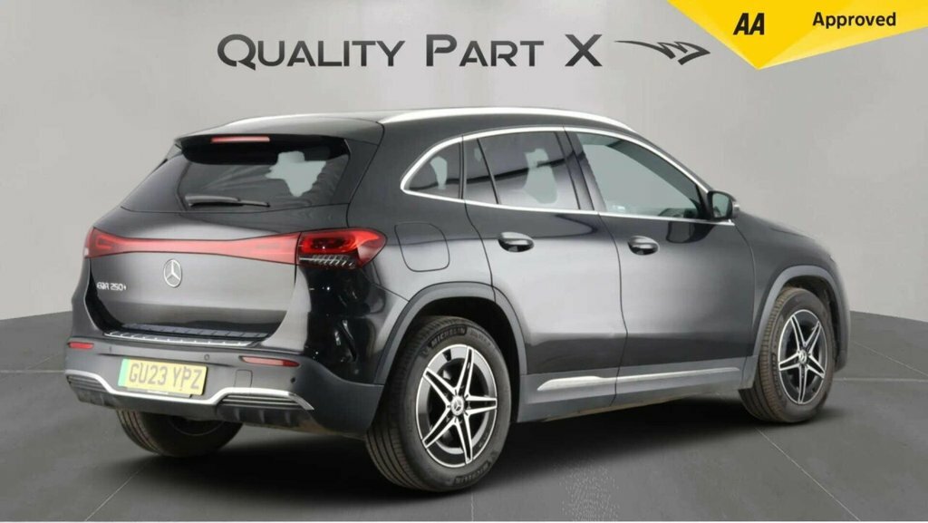 Mercedes-Benz EQA Suv Black #5