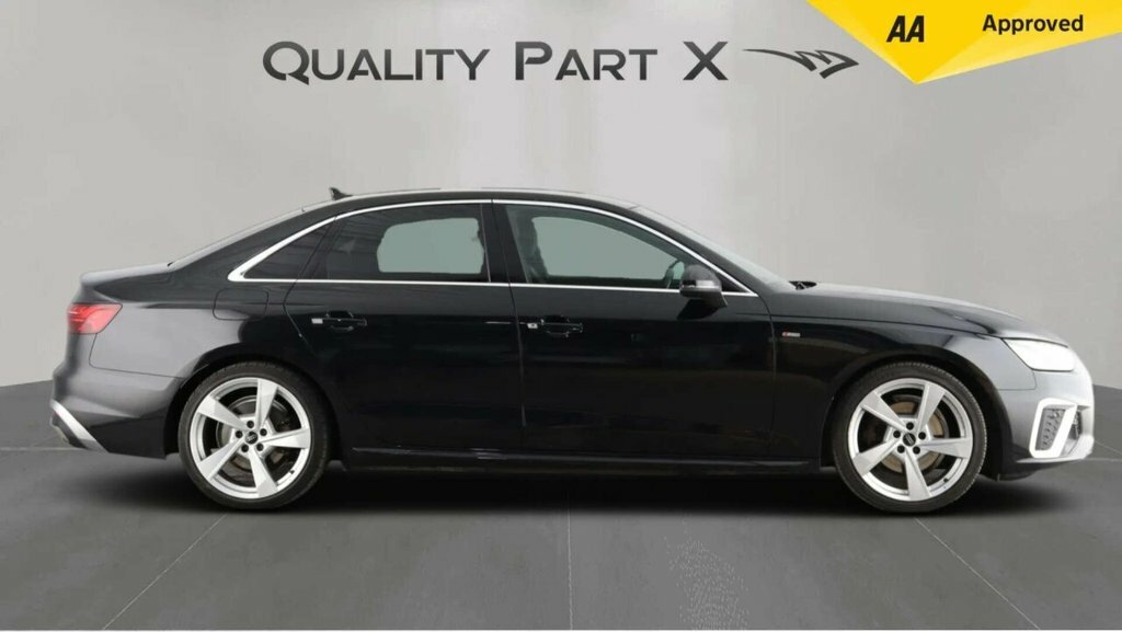 Audi A4 Saloon Black #4