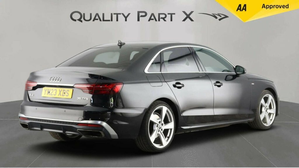 Audi A4 Saloon Black #5